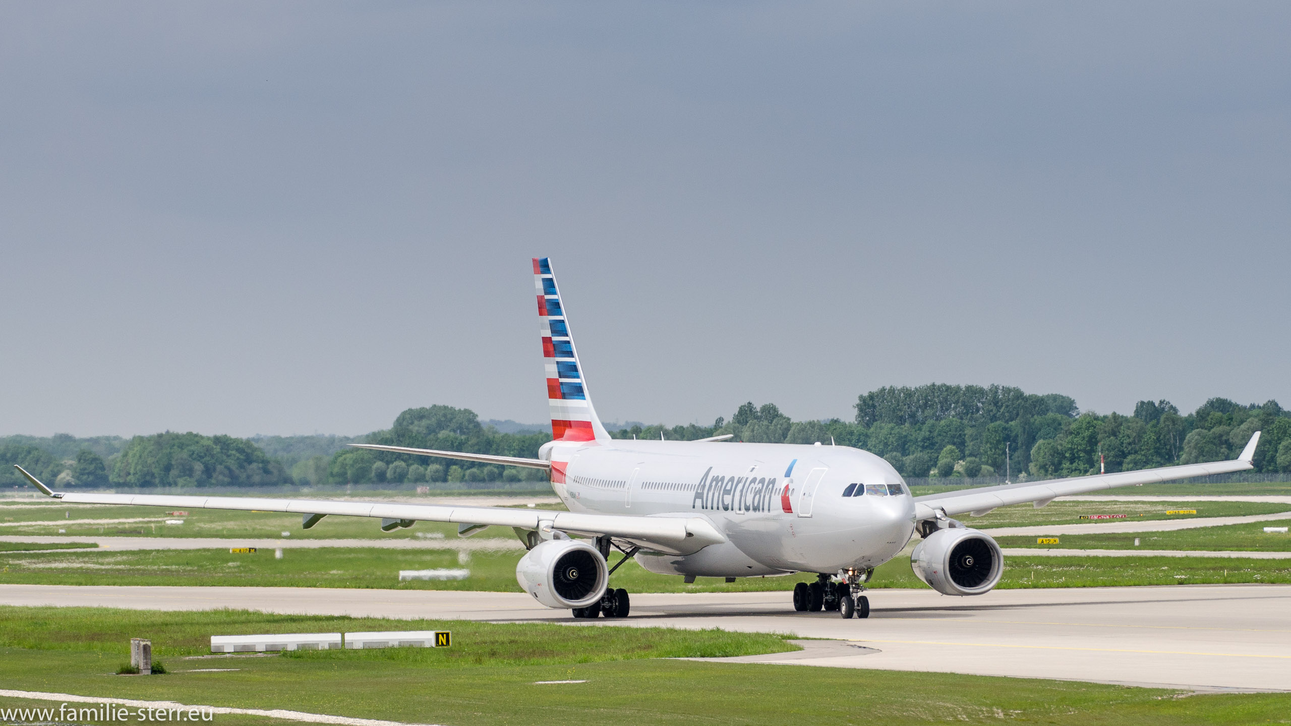 N280AY